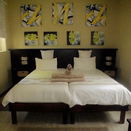 Uzuri Guesthouse Cc Windhoek Dış mekan fotoğraf