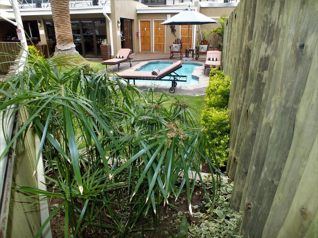 Uzuri Guesthouse Cc Windhoek Dış mekan fotoğraf