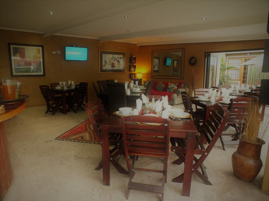 Uzuri Guesthouse Cc Windhoek Dış mekan fotoğraf